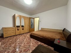 Drumul Taberei, metrou Favorit, garsoniera 31 mp, zona verde