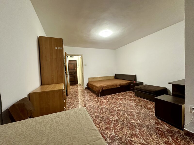 Garsoniera 31 mp, Drumul Taberei, metrou Favorit, 349 euro