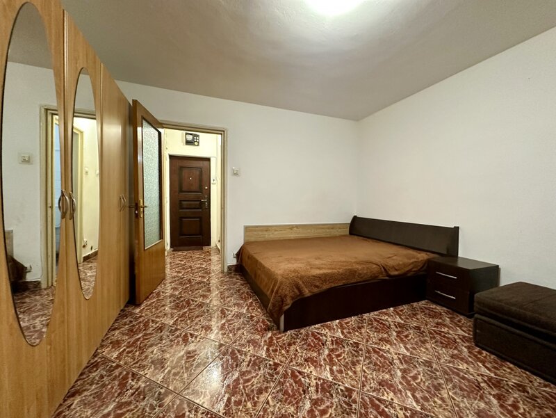 Garsoniera 31 mp, Drumul Taberei, metrou Favorit, 349 euro