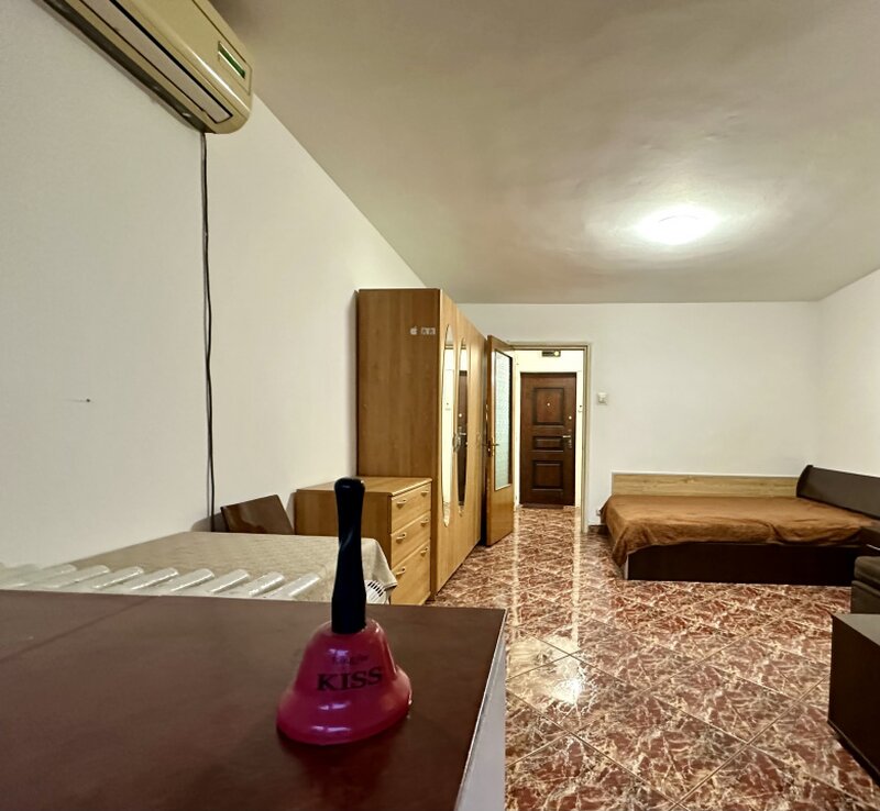 Garsoniera 31 mp, Drumul Taberei, metrou Favorit, 349 euro